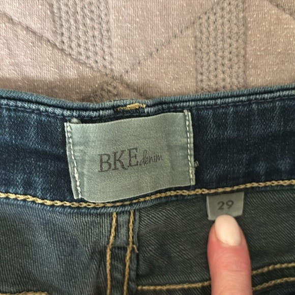 Excellent condition BKE Stella Jean shorts - Picture 3 of 5